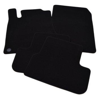 Mercedes-Benz GLA (X156) (od 2014) – Czarne dywaniki samochodowe welurowe Gold PLUS – Standard